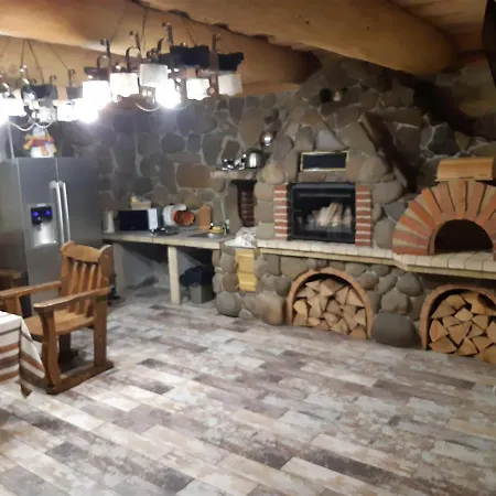 дикий зруб *